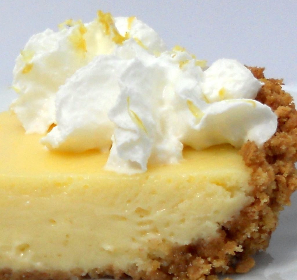 Creamy Dreamy Lemon Pie – BestQuickRecipes