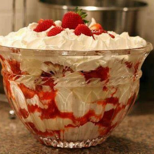 7 Layer Punch Bowl Dessert - QuickRecipes