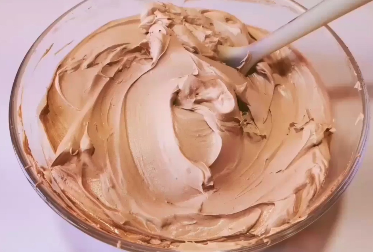 Chocolate cool whip frosting recipe