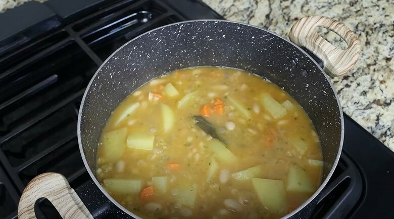 White bean and potato soup